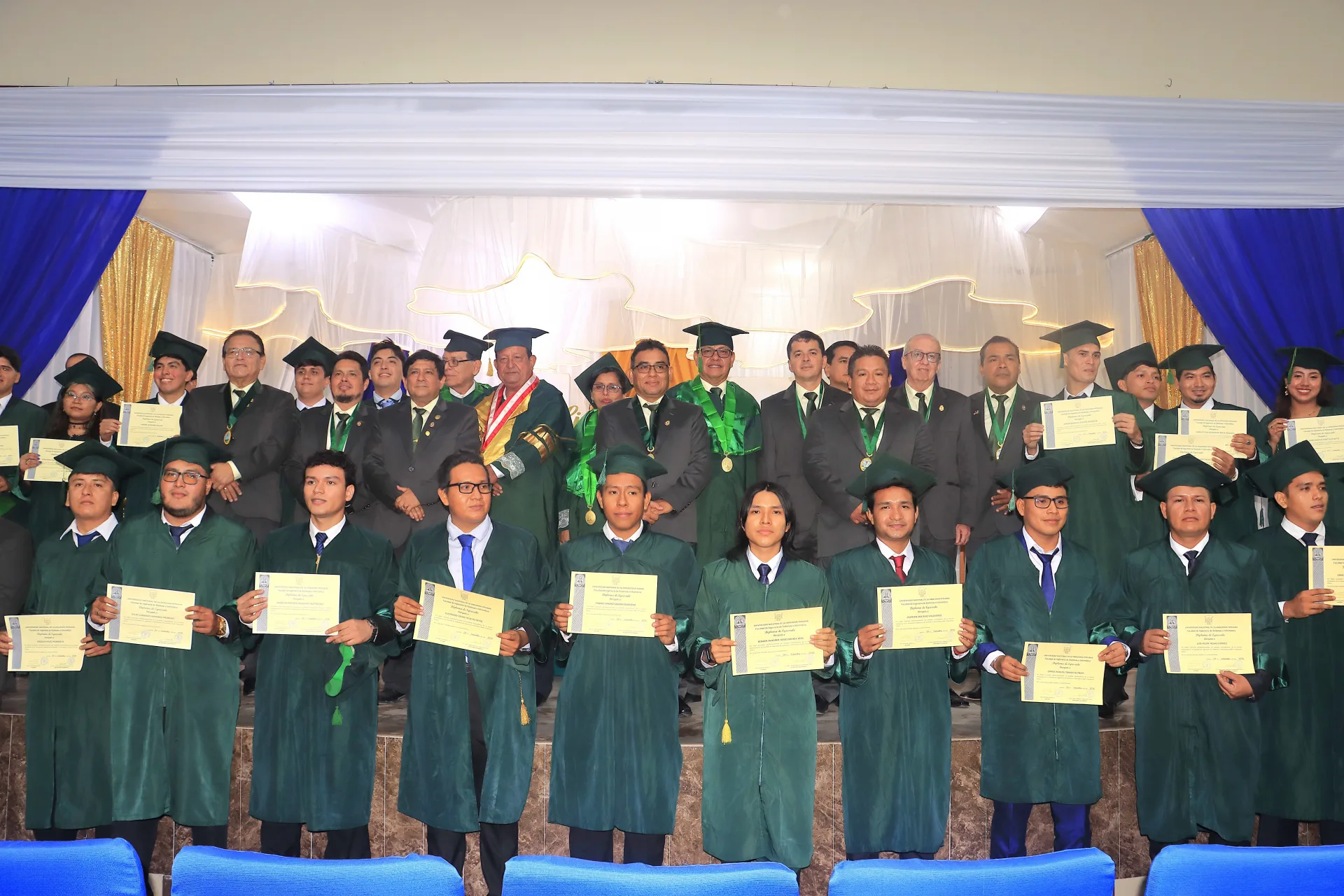 Graduación Facultad de Ingeniería de Sistemas e Informática