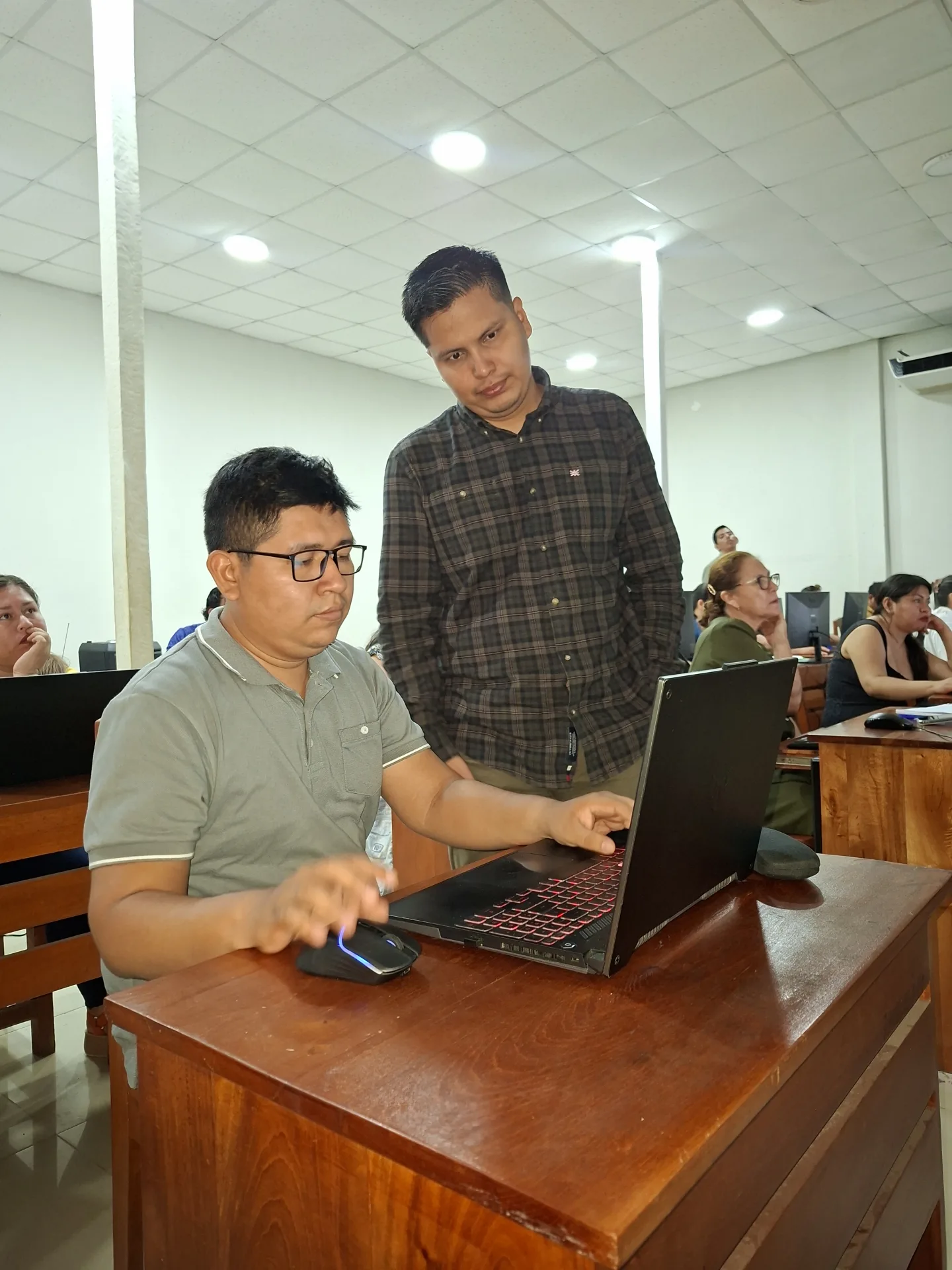 UNAP INICIA CAPACITACIONES EN EL SISTEMA DE GESTIÓN DOCUMENTAL PARA AVANZAR HACIA UNA ADMINISTRACIÓN SIN PAPEL
