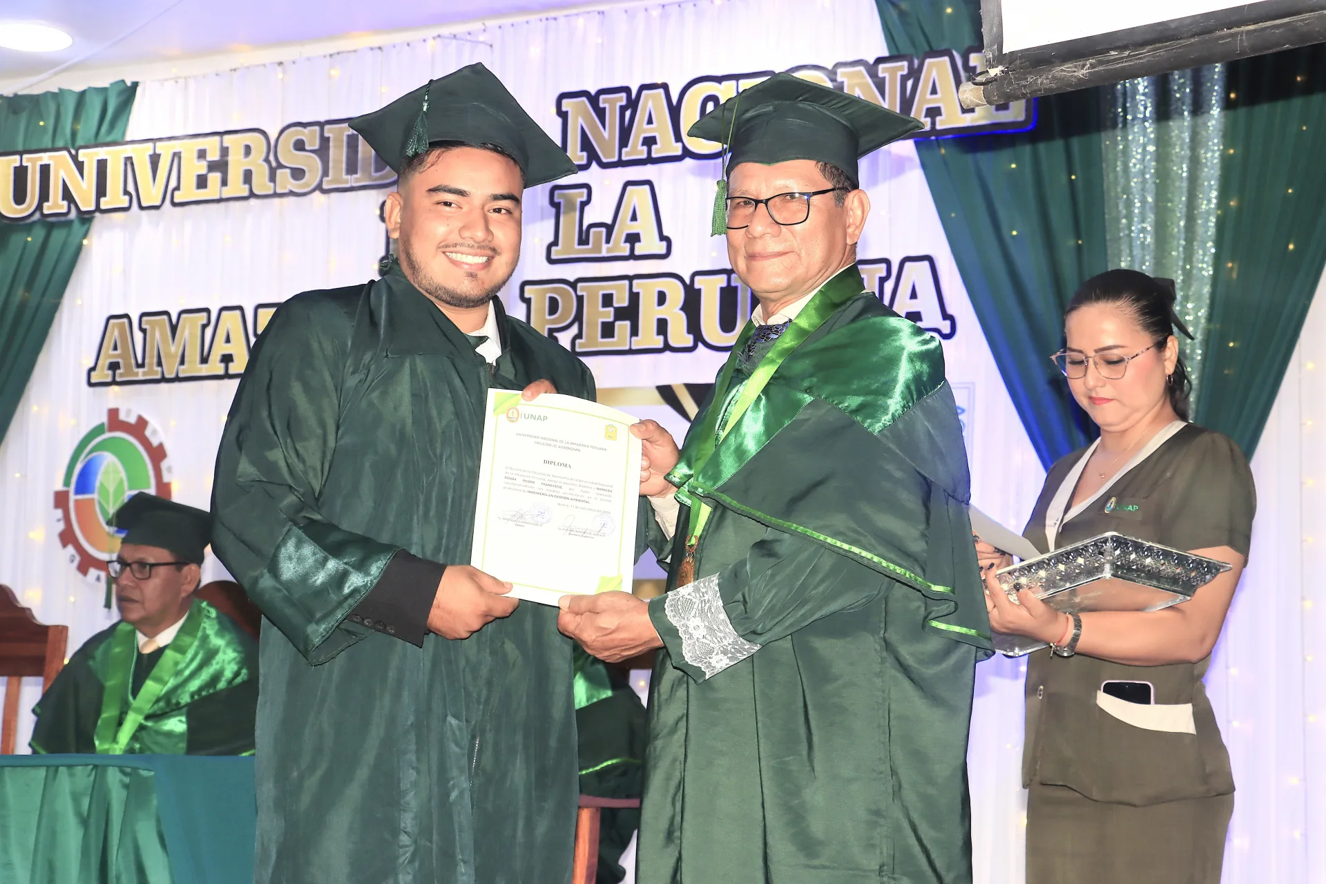 SE GRADÚAN 27 NUEVOS PROFESIONALES DE AGRONOMÍA Y GESTIÓN AMBIENTAL