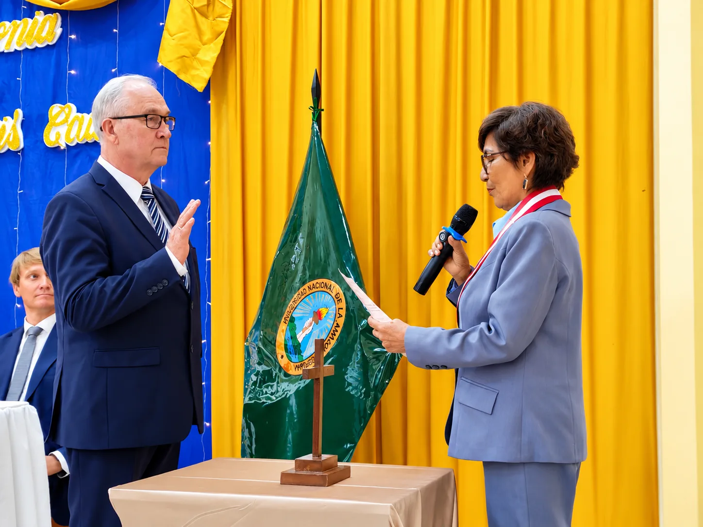 UNAP DISTINGUE CON EL GRADO DE DOCTOR HONORIS CAUSA A DOS DESTACADOS CIENTÍFICOS DE ESTONIA