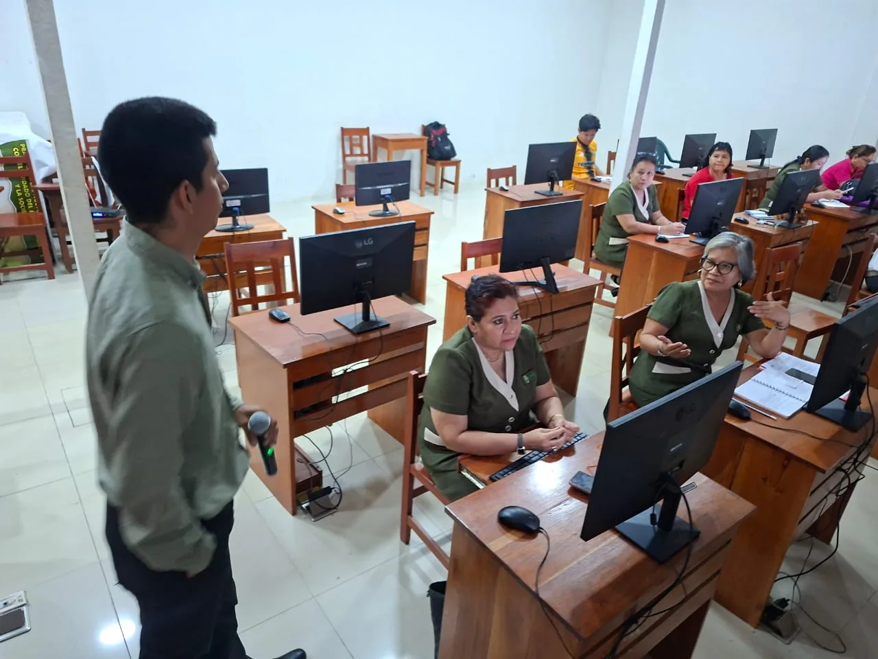 UNAP INICIA CAPACITACIONES EN EL SISTEMA DE GESTIÓN DOCUMENTAL PARA AVANZAR HACIA UNA ADMINISTRACIÓN SIN PAPEL
