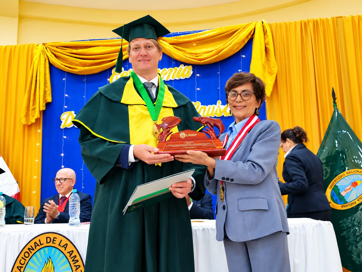UNAP DISTINGUE CON EL GRADO DE DOCTOR HONORIS CAUSA A DOS DESTACADOS CIENTÍFICOS DE ESTONIA