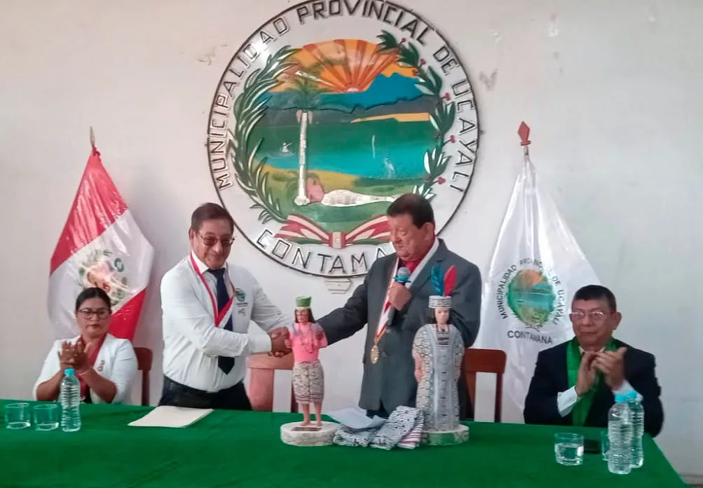 Municipalidad Provincial de Ucayali distingue al rector de la UNAP, Dr. Rodil Tello Espinoza, como hijo predilecto de la provincia