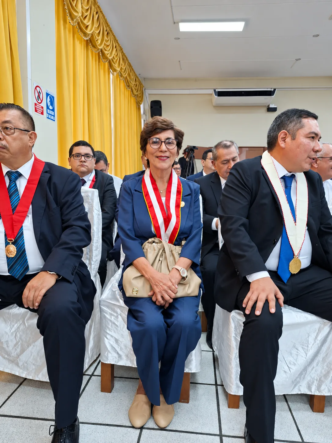 RECTORA DE LA UNAP PARTICIPA EN SESIÓN SOLEMNE POR LOS 120 AÑOS DE LA CORTE SUPERIOR DE JUSTICIA DE LORETO