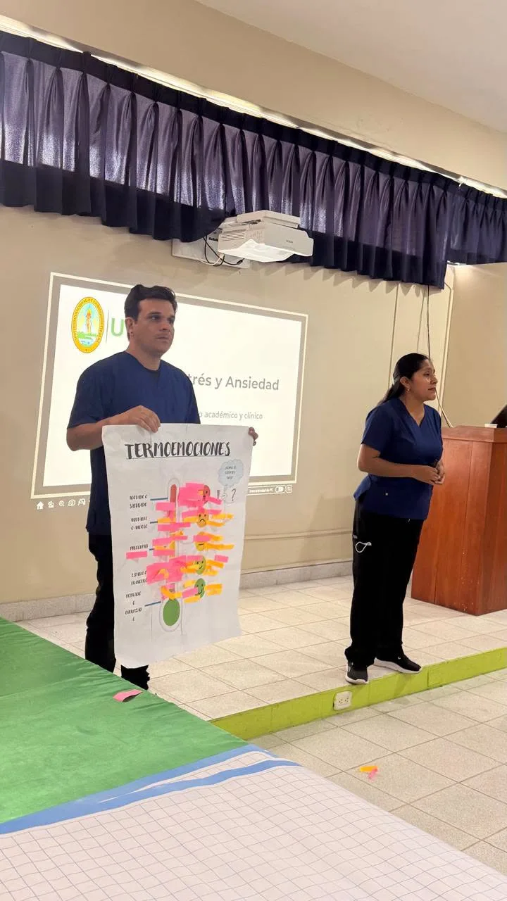 UNAP brinda herramientas para el manejo del estrés y la ansiedad a estudiantes de Odontología