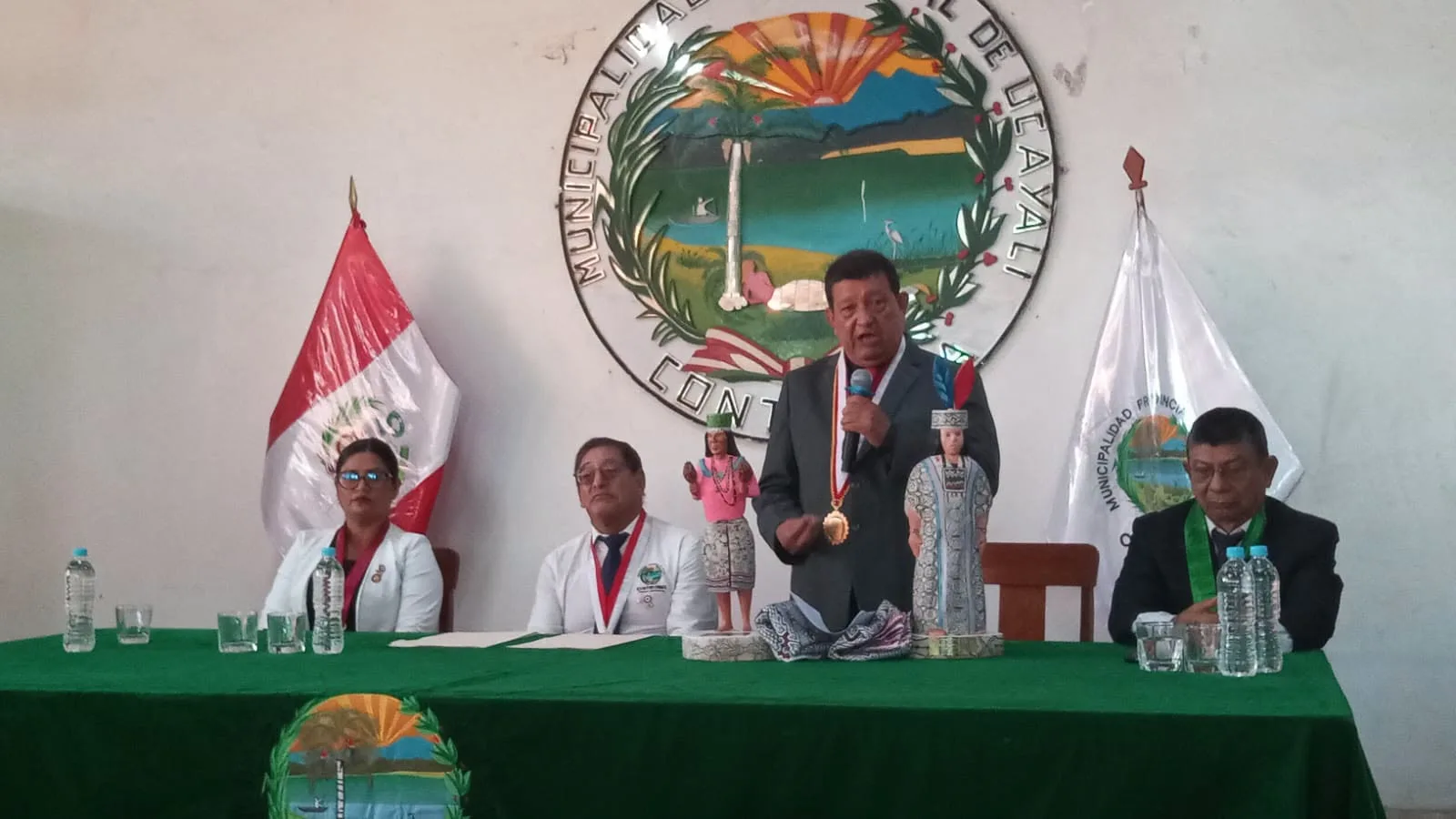 Municipalidad Provincial de Ucayali distingue al rector de la UNAP, Dr. Rodil Tello Espinoza, como hijo predilecto de la provincia