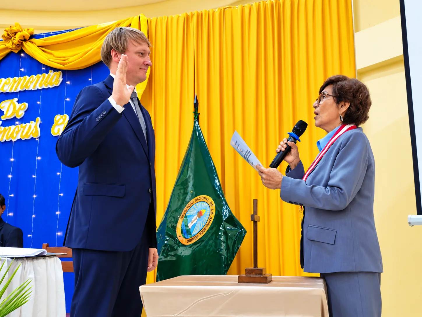 UNAP DISTINGUE CON EL GRADO DE DOCTOR HONORIS CAUSA A DOS DESTACADOS CIENTÍFICOS DE ESTONIA