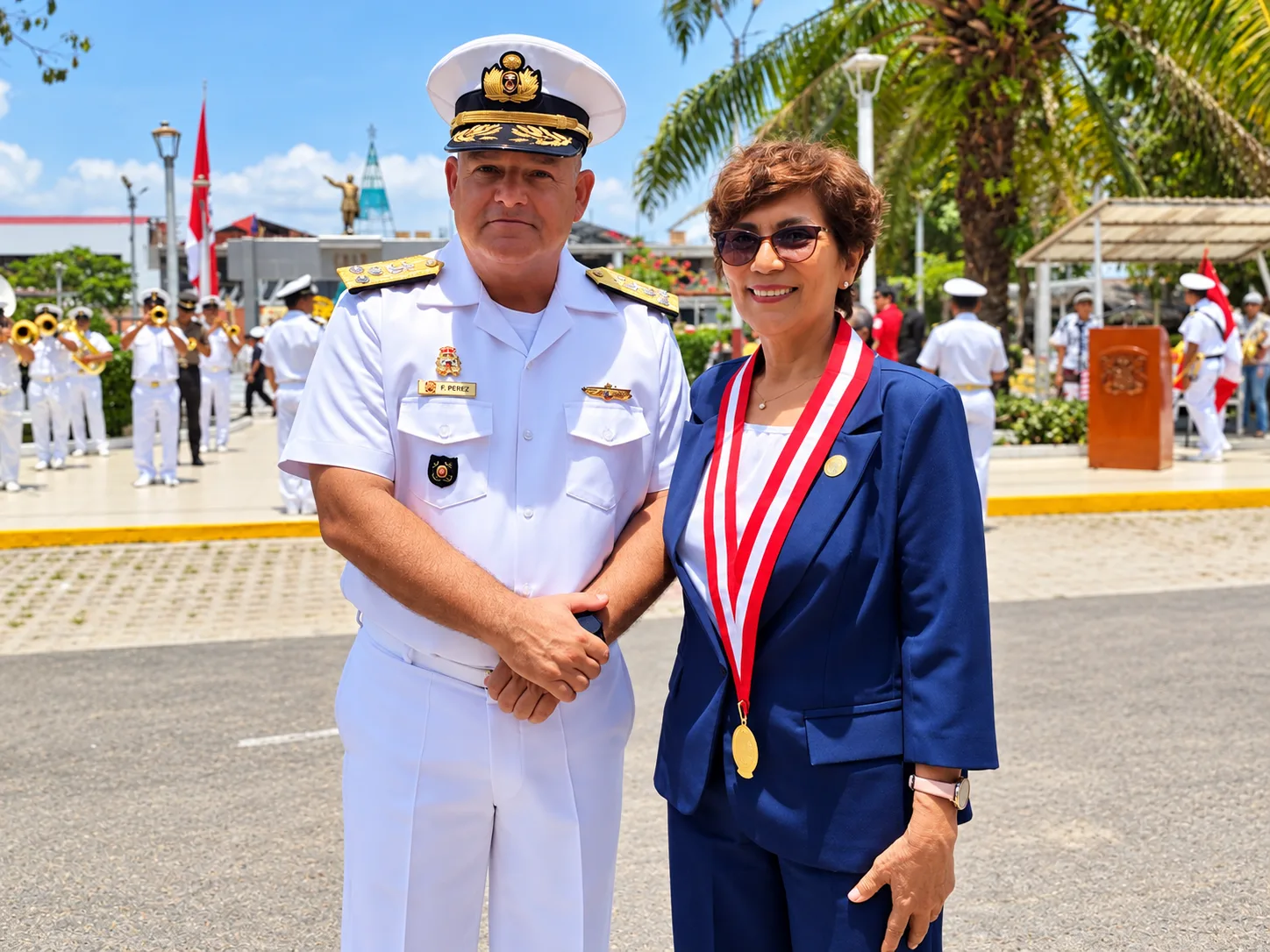 RECTORA DE LA UNAP PARTICIPÓ EN DESFILE POR LOS 205 AÑOS DE LA MARINA DE GUERRA DEL PERÚ