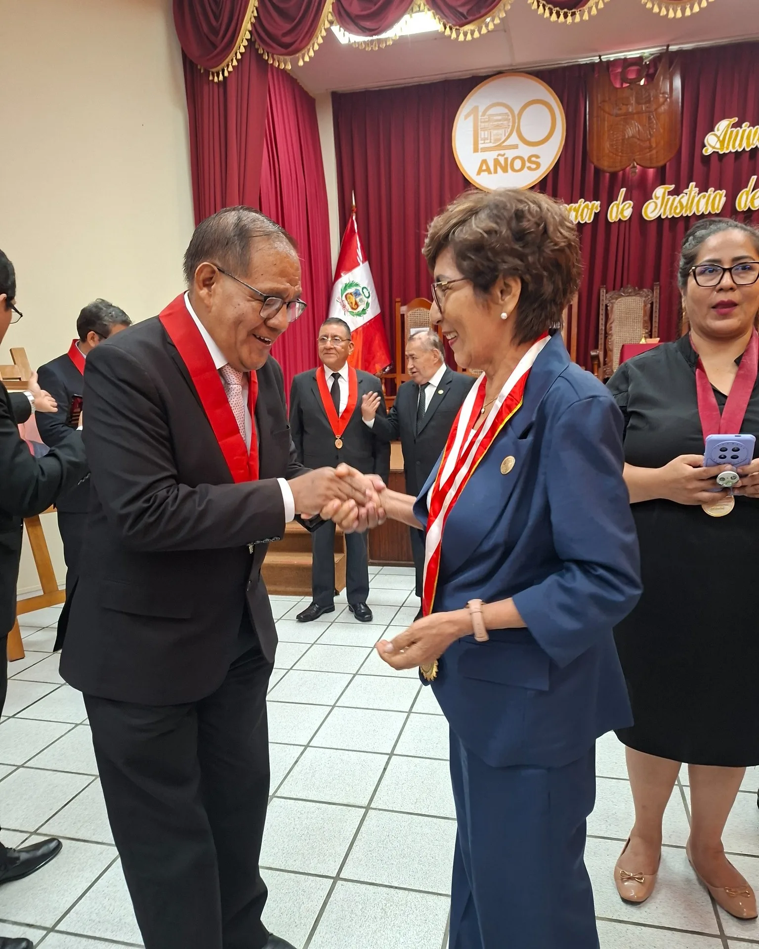 RECTORA DE LA UNAP PARTICIPA EN SESIÓN SOLEMNE POR LOS 120 AÑOS DE LA CORTE SUPERIOR DE JUSTICIA DE LORETO