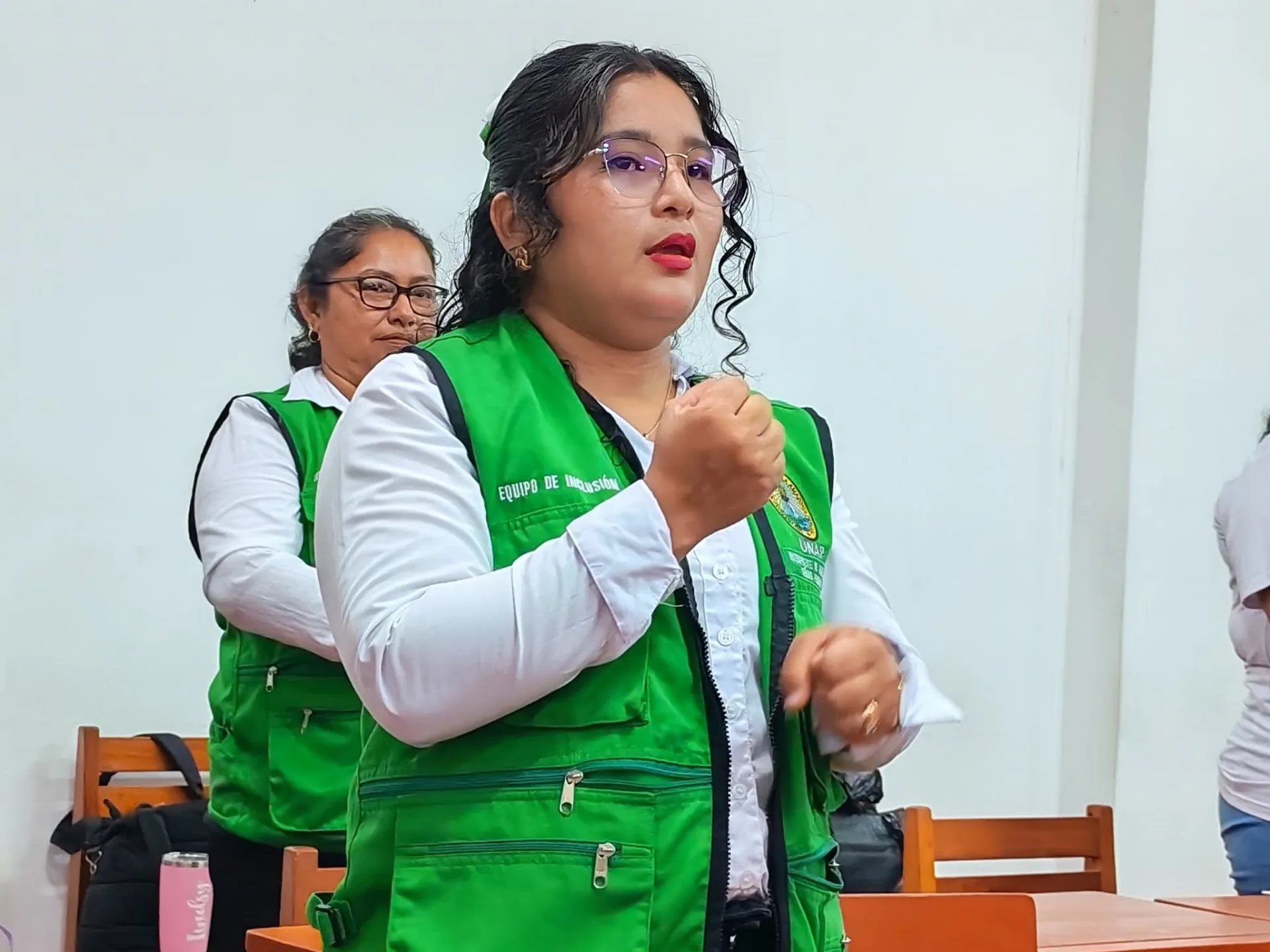 UNAP inaugura Taller de lengua de señas peruana y sistema braille para fortalecer la inclusión universitaria