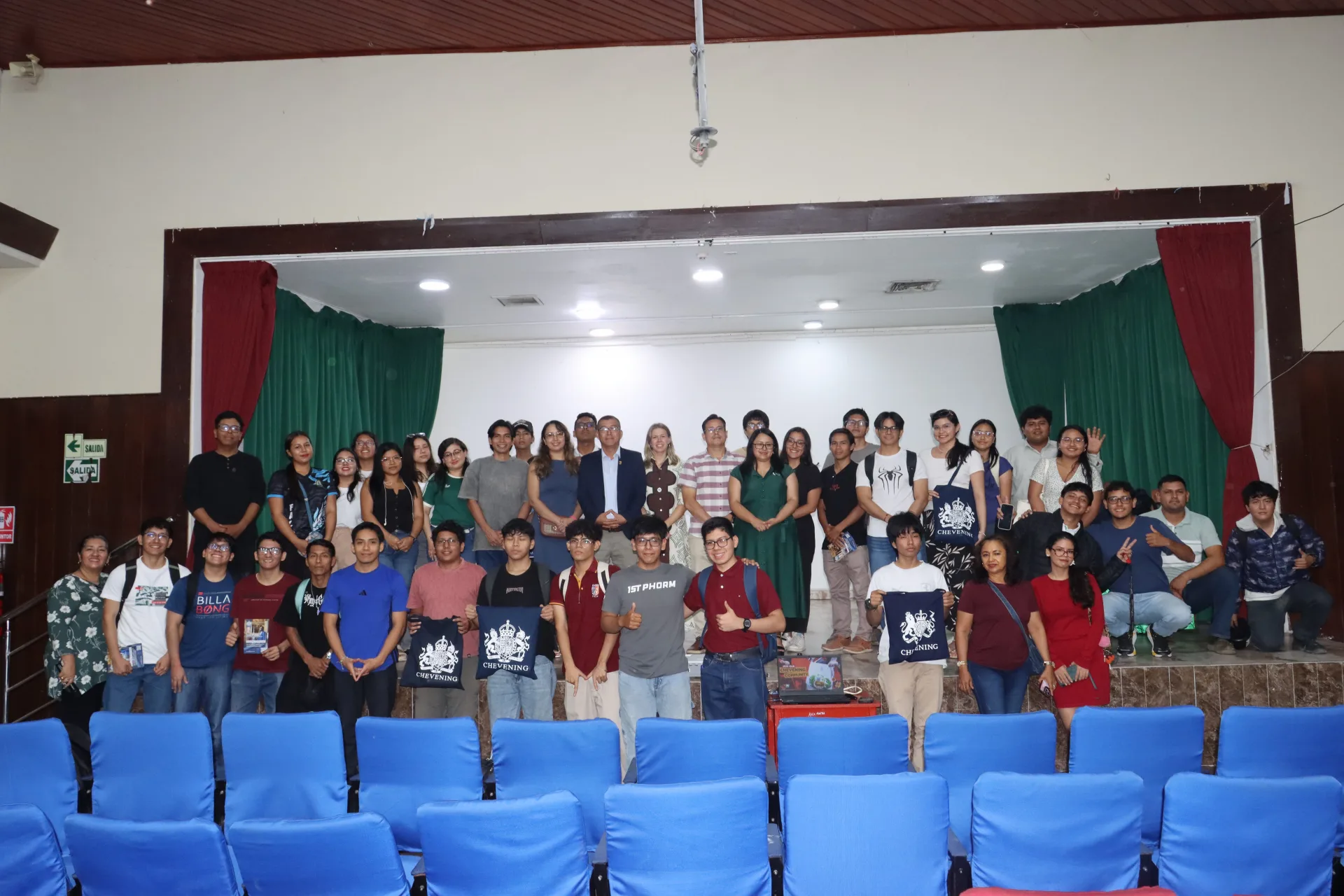 UNAP realizó charla informativa sobre becas Chevening para estudios de maestría en el Reino Unido