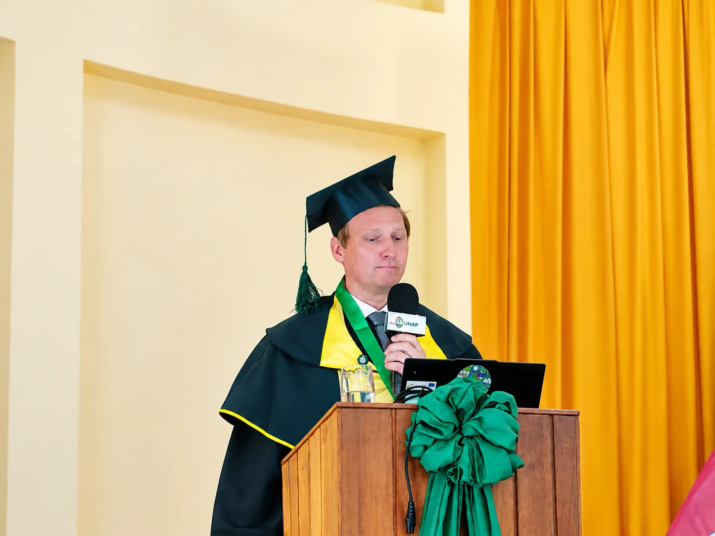 UNAP DISTINGUE CON EL GRADO DE DOCTOR HONORIS CAUSA A DOS DESTACADOS CIENTÍFICOS DE ESTONIA