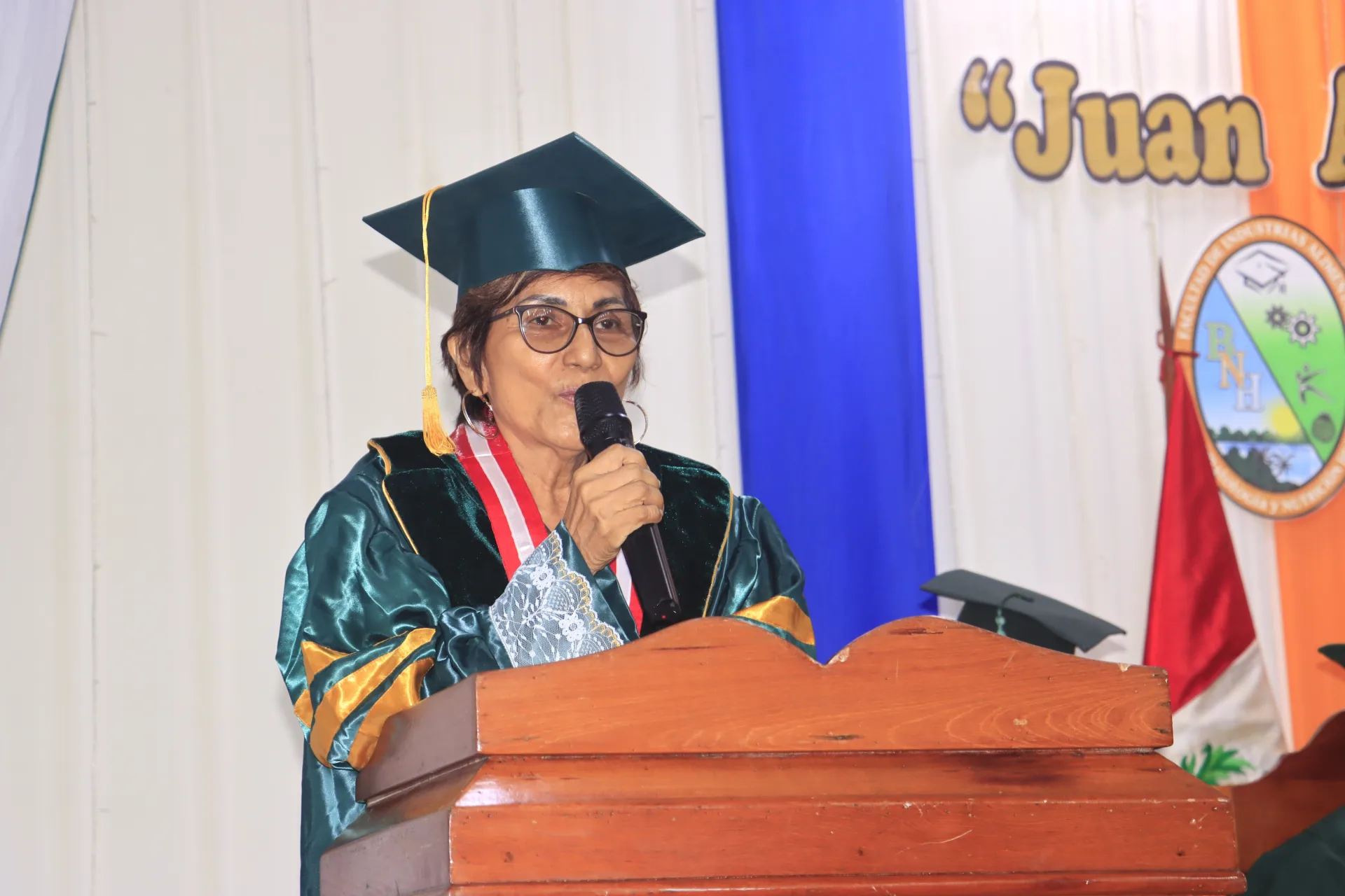 FACULTAD DE INDUSTRIAS ALIMENTARIAS DE LA UNAP CELEBRÓ LA GRADUACIÓN DE 36 NUEVOS PROFESIONALES