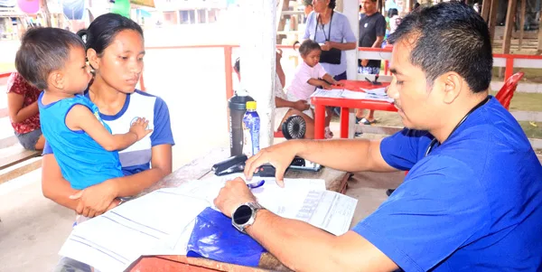 Feria de salud de atención integral organizada por la Facultad de Enfermería de la UNAP