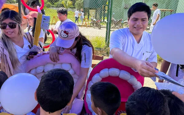 Celebraciones por el 27° aniversario de la Facultad de Odontología de la UNAP