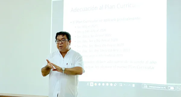 La Facultad de Medicina Humana de la UNAP implementa nuevo Plan Curricular