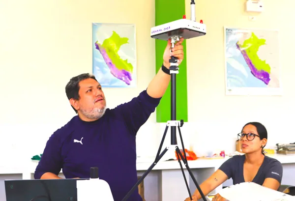Científico loretano y docente de la UNAP lidera investigación internacional que revela cómo se recupera la Amazonía tras grandes tormentas