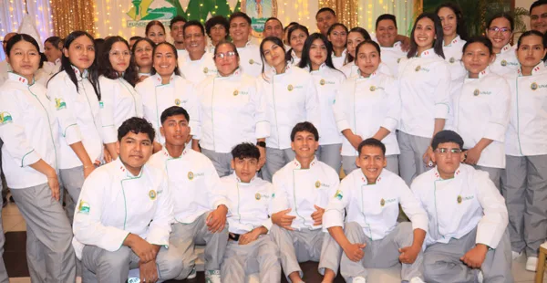 Nueva imposición de chaquetas a estudiantes del Programa de Gastronomía y Arte Culinario de la Fundesab