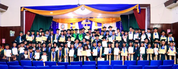 La Facen-UNAP celebró la graduación de 86 nuevos profesionales de la carrera de Administración