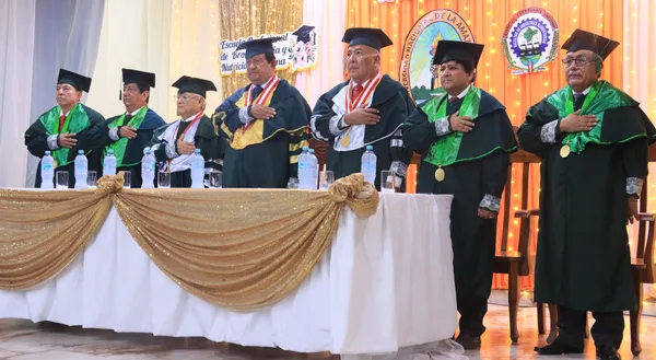 Ceremonia de colación de grado en la Facultad de Industrias Alimentarias de la UNAP