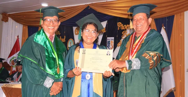 Graduación en la Escuela de Contabilidad de la UNAP