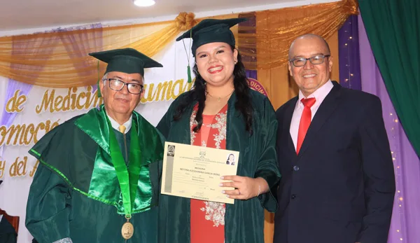 Graduación de nuevos profesionales de la Facultad de Medicina Humana de la UNAP