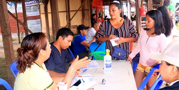 Feria de salud de atención integral organizada por la Facultad de Enfermería de la UNAP