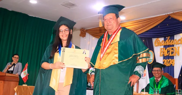 Graduación en la Escuela de Contabilidad de la UNAP