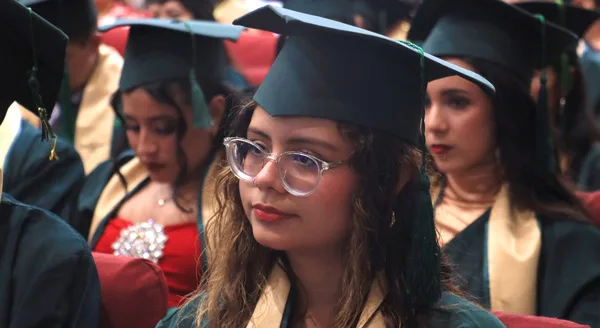 Graduación en Negocios Internacionales y Turismo - UNAP, promoción 2024