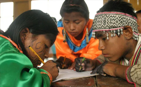 En torno a la educación intercultural