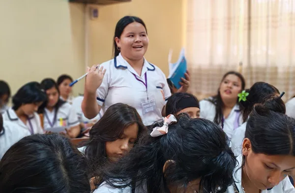 La UNAP desarrolló el taller “Igualdad que transforma” en Loreto, promoviendo carreras STEM para mujeres jóvenes
