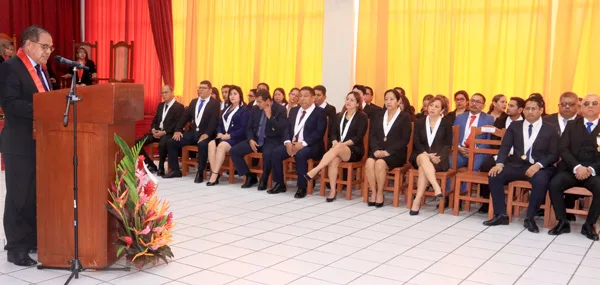 Rector de la UNAP participó en la sesión solemne por el Día del Juez y de la Jueza