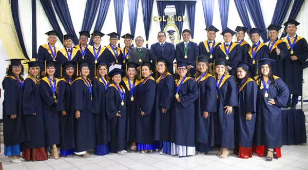 La Escuela de Postgrado de la UNAP realizó ceremonia de colación de Maestría en Gestión Pública