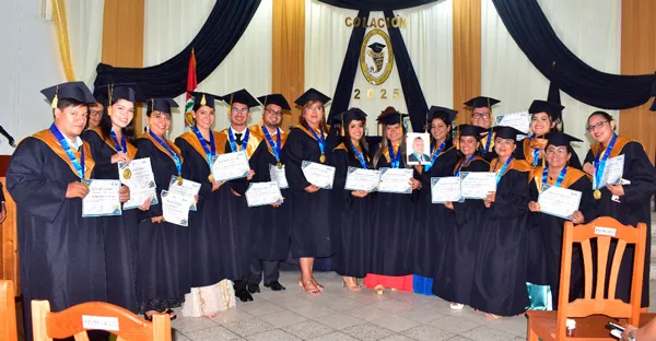 Ceremonia de graduación de la promoción de Maestría en Gestión Empresarial 2023-I